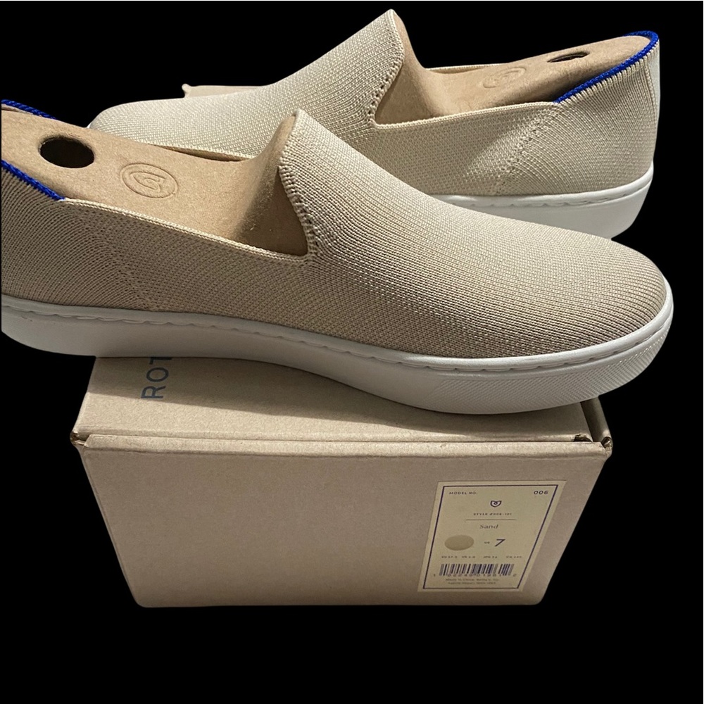 Rothy’s sneakers sand Color size 7